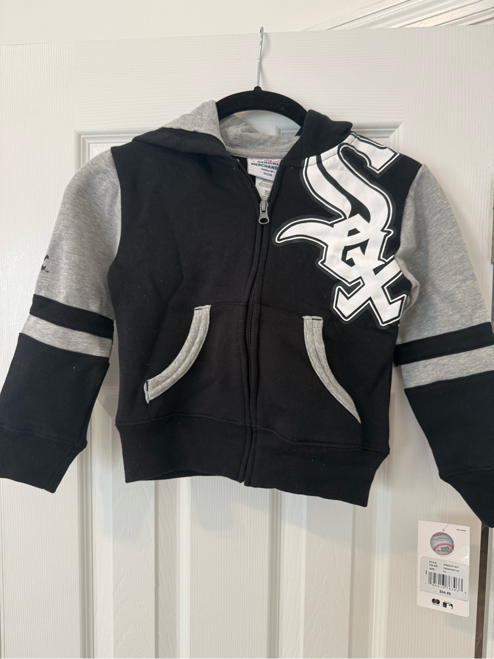 NWT Kids White Sox Black & Gray Hooded Zip-Up Sweatshirt